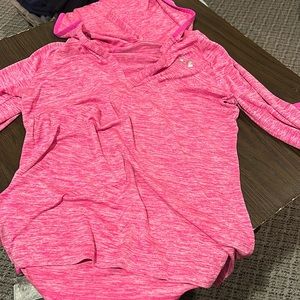 Under Armour women’s long sleeve shirt with Hoodie size M